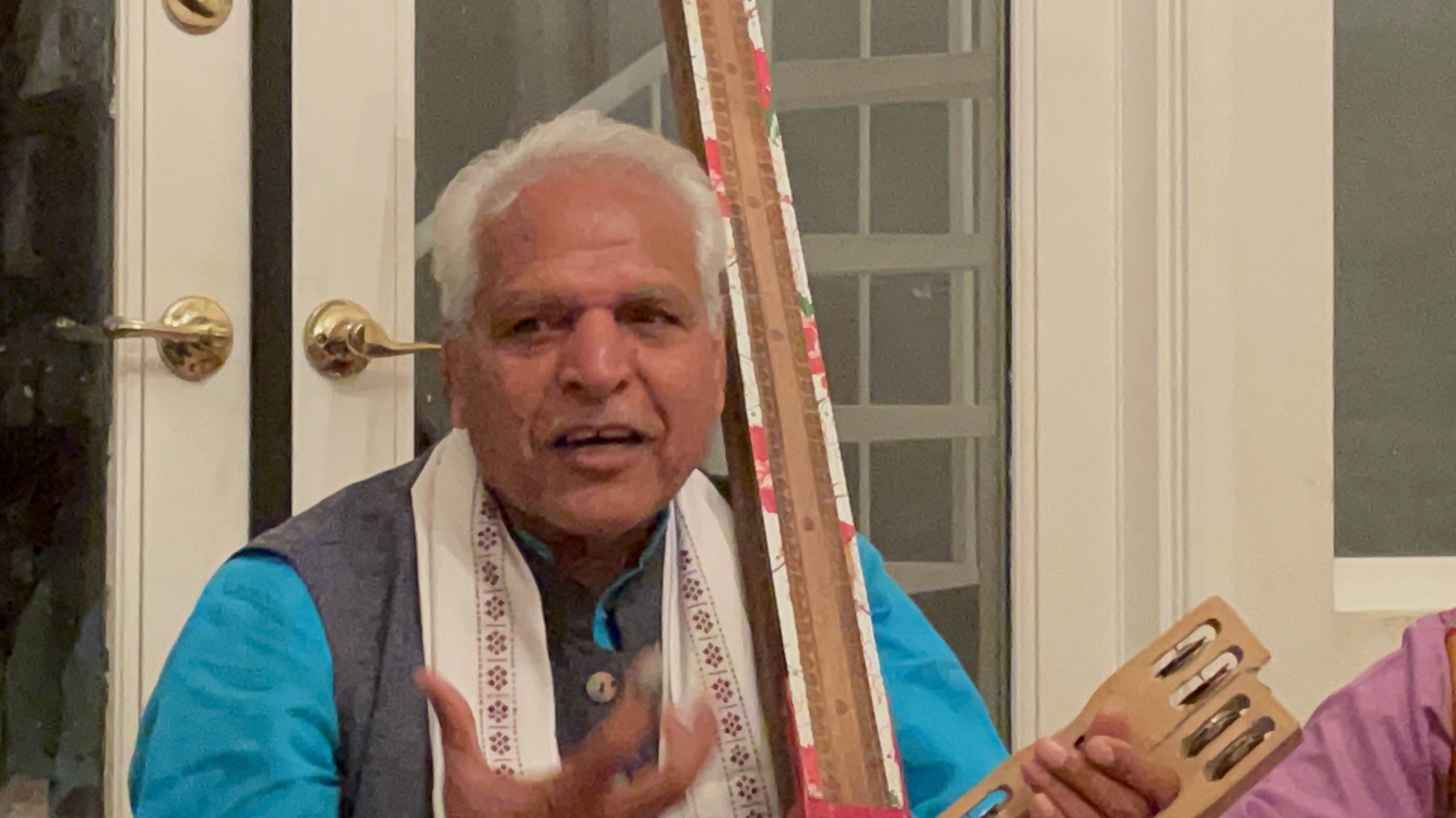 Prahlad Singh Tipaniya Ji singing